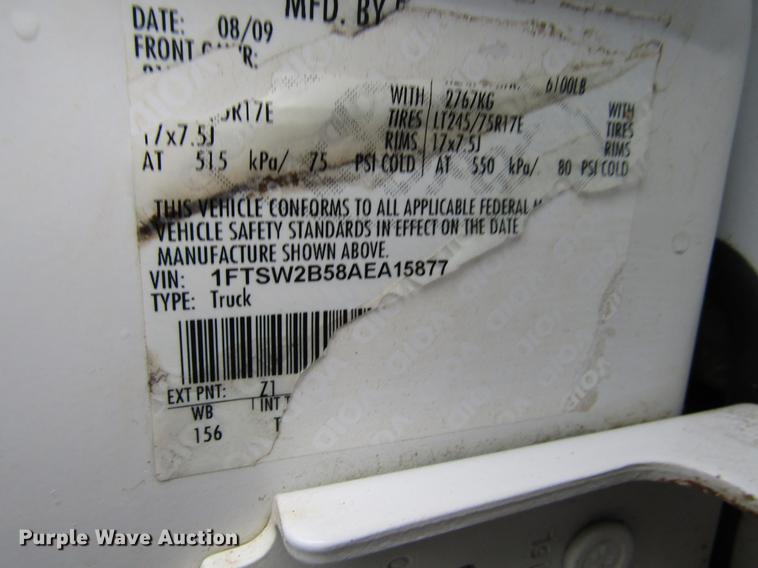 image for item FJ9621 2010 Ford F250 Super Duty Crew Cab pickup truck