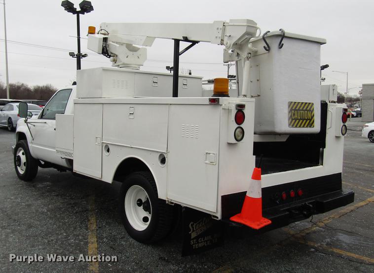 image for item FJ9622 2001 Chevrolet Silverado 3500 bucket truck