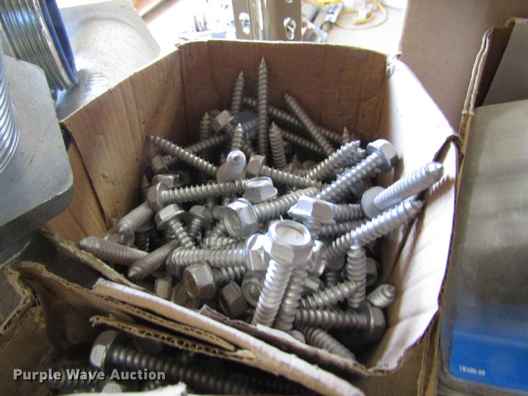 image for item FO9252 Hardware