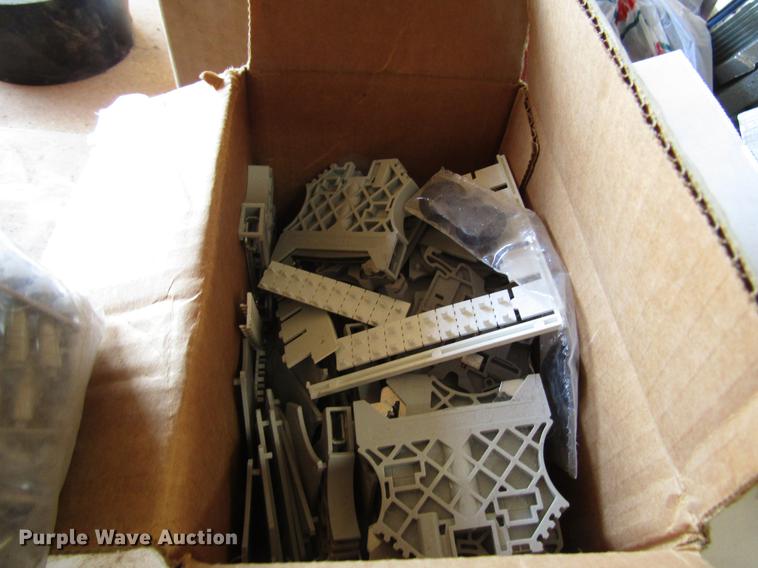 image for item FO9252 Hardware