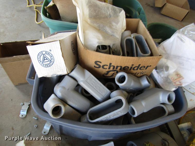 image for item FO9252 Hardware