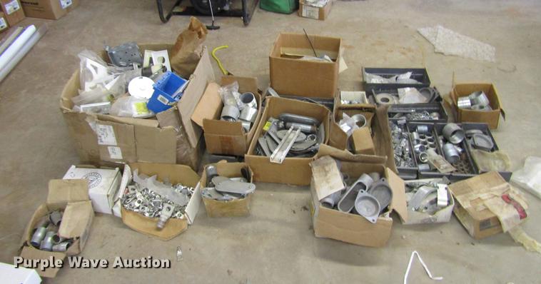 image for item FO9252 Hardware