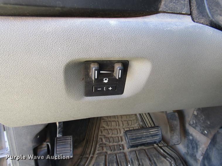 image for item FO9259 2011 Chevrolet Silverado 2500HD Ext. Cab utility bed pickup truck