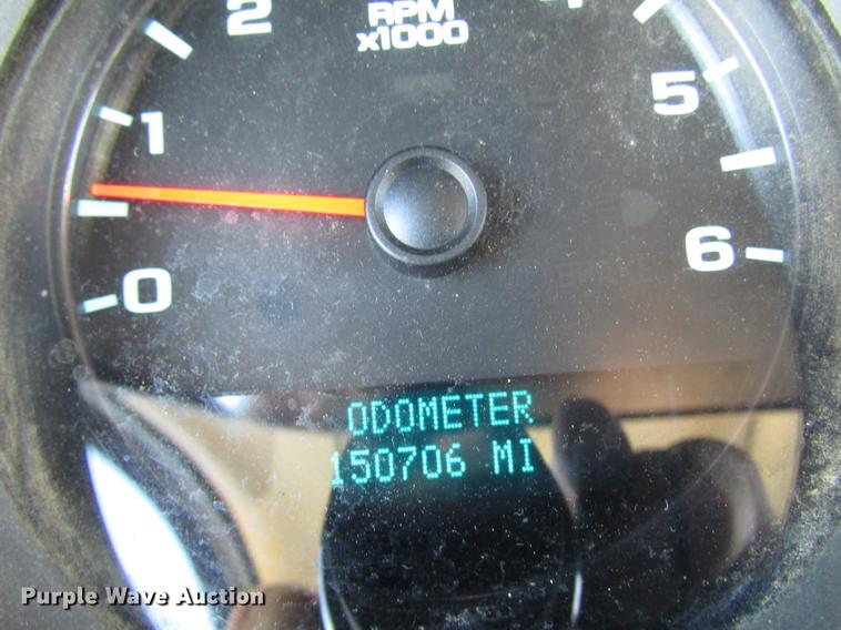 image for item FO9259 2011 Chevrolet Silverado 2500HD Ext. Cab utility bed pickup truck