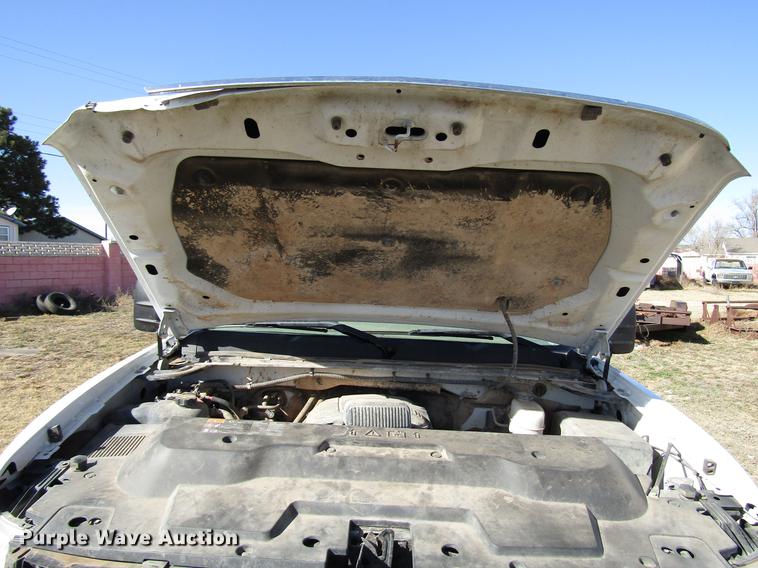 image for item FO9259 2011 Chevrolet Silverado 2500HD Ext. Cab utility bed pickup truck