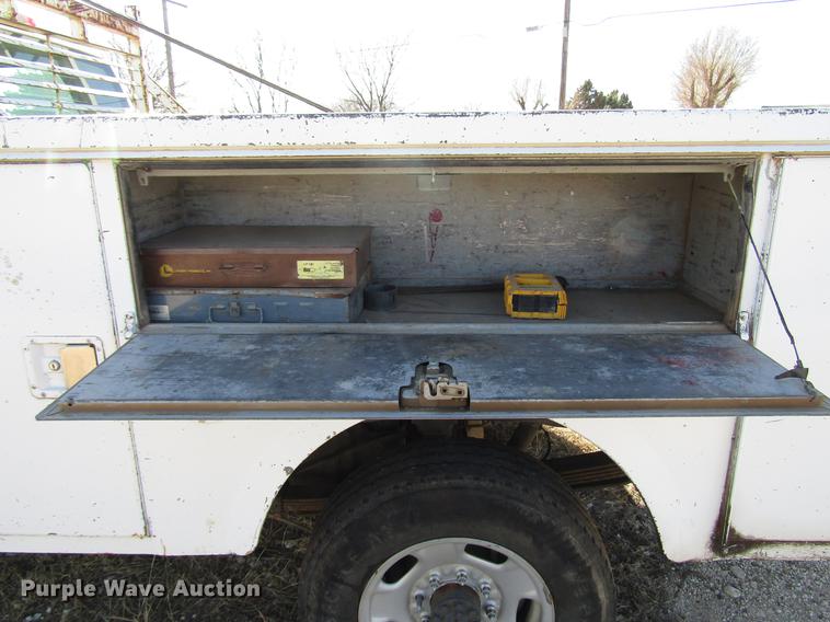 image for item FO9259 2011 Chevrolet Silverado 2500HD Ext. Cab utility bed pickup truck