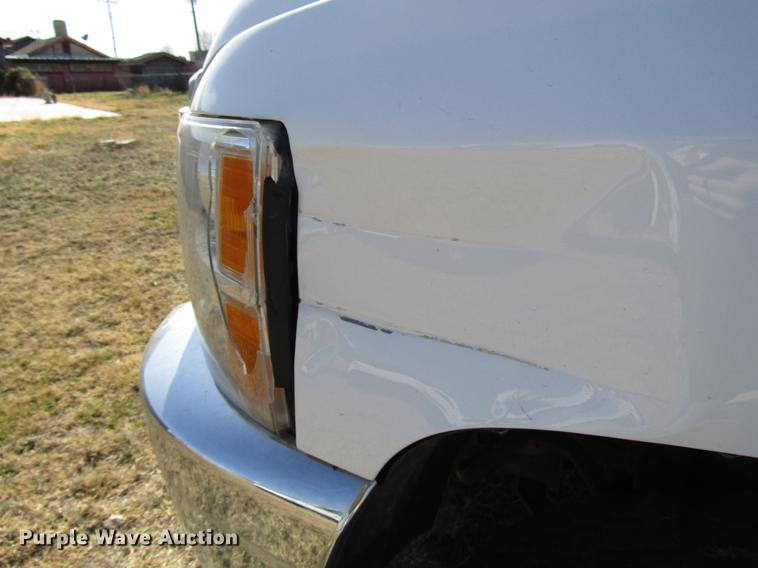 image for item FO9259 2011 Chevrolet Silverado 2500HD Ext. Cab utility bed pickup truck