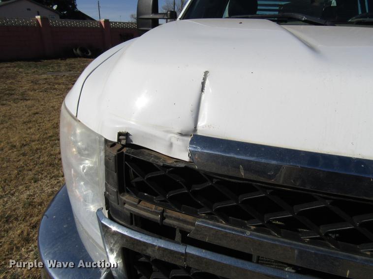 image for item FO9259 2011 Chevrolet Silverado 2500HD Ext. Cab utility bed pickup truck