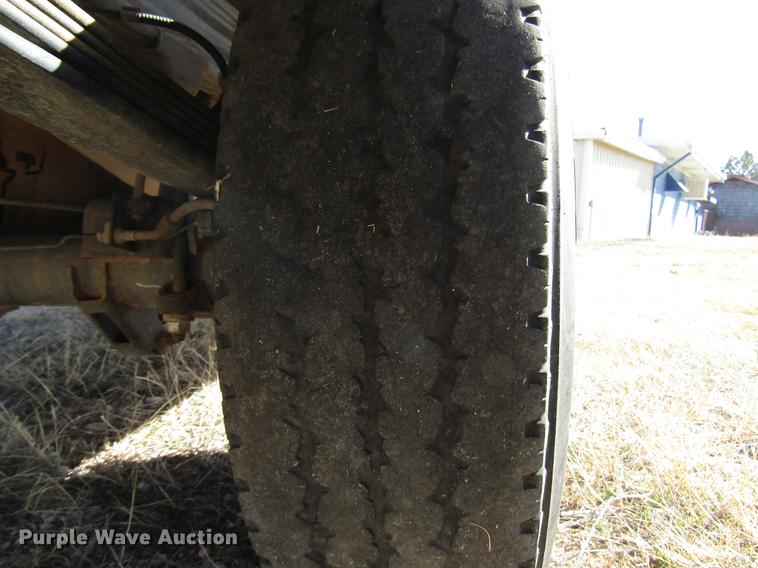 image for item FO9259 2011 Chevrolet Silverado 2500HD Ext. Cab utility bed pickup truck