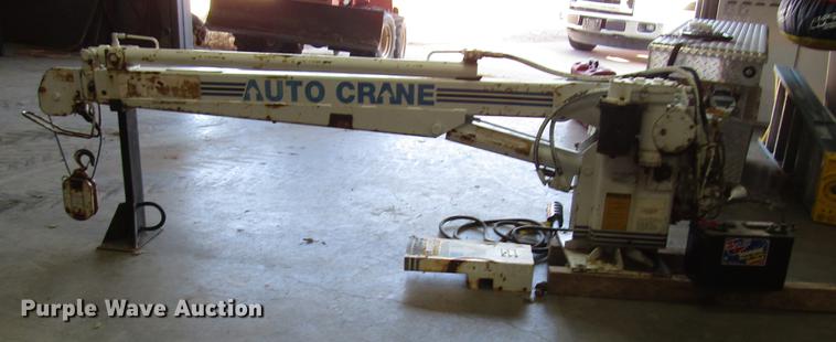 image for item FO9260 Auto Crane 3203 crane
