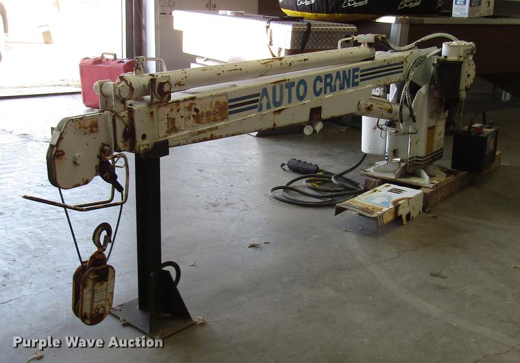 image for item FO9260 Auto Crane 3203 crane
