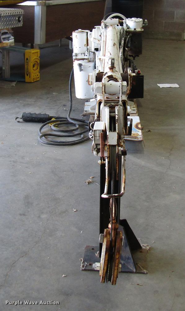 image for item FO9260 Auto Crane 3203 crane