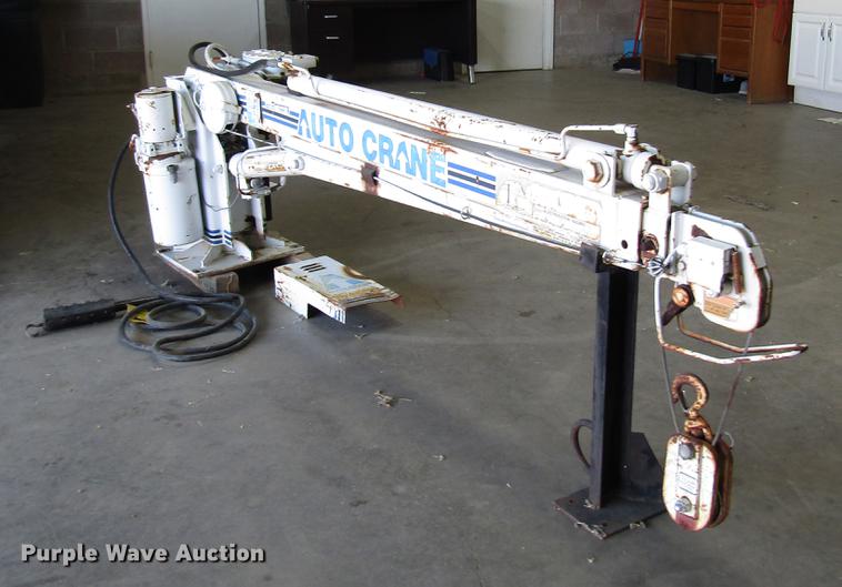 image for item FO9260 Auto Crane 3203 crane