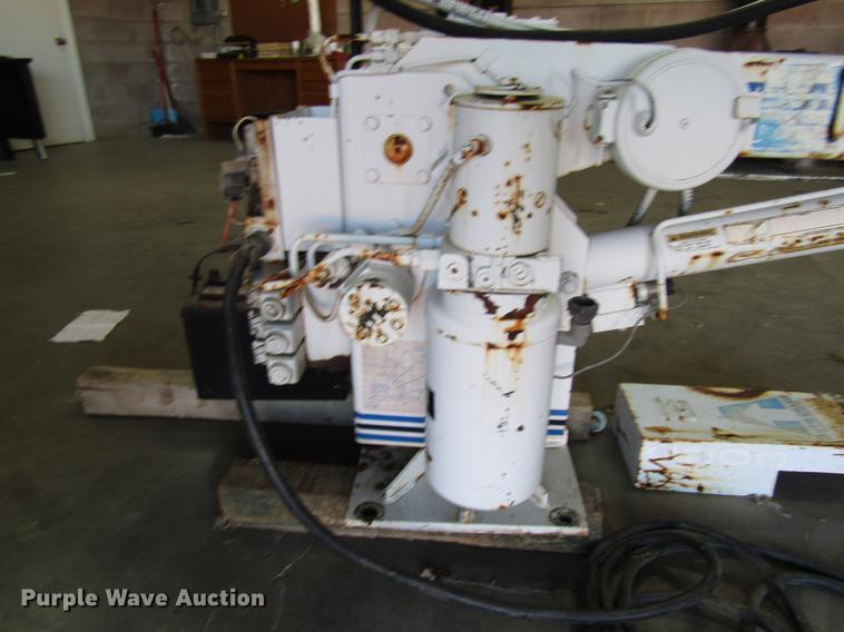 image for item FO9260 Auto Crane 3203 crane