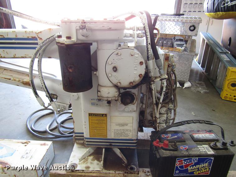 image for item FO9260 Auto Crane 3203 crane