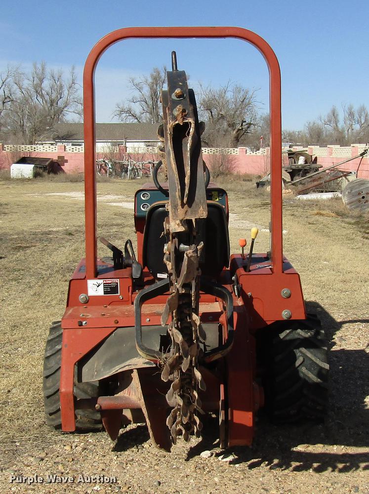 image for item FO9261 2002 Ditch Witch 3610 trencher