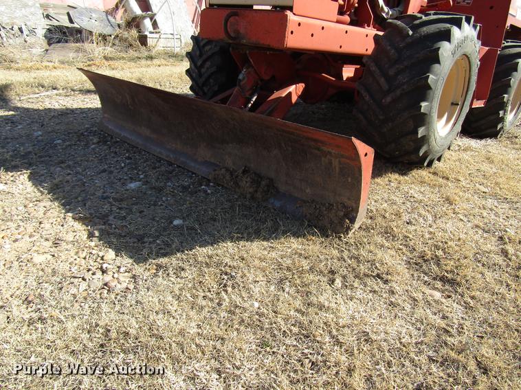 image for item FO9261 2002 Ditch Witch 3610 trencher