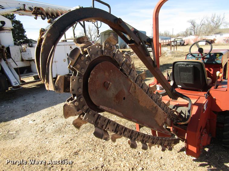 image for item FO9261 2002 Ditch Witch 3610 trencher