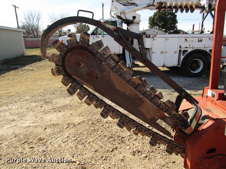 image for item FO9261 2002 Ditch Witch 3610 trencher