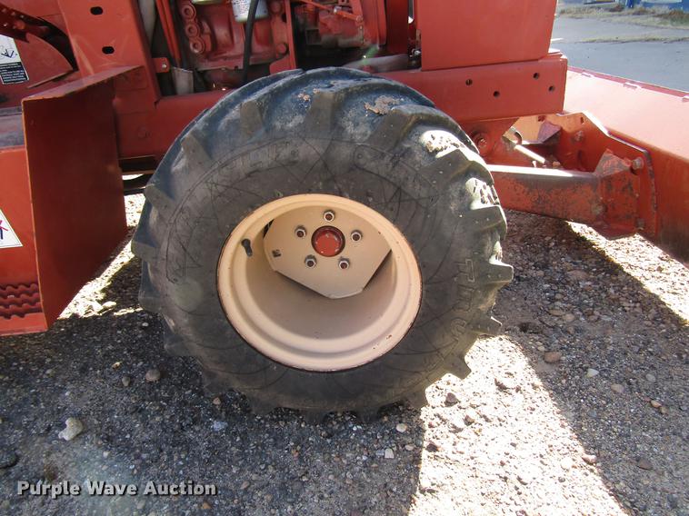 image for item FO9261 2002 Ditch Witch 3610 trencher