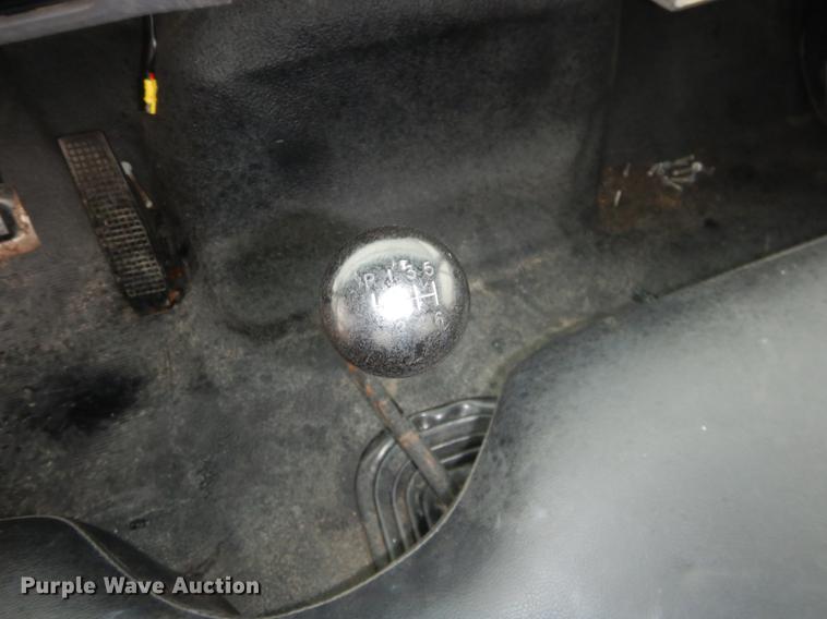 image for item FQ9543 1995 Ford F700 bucket truck