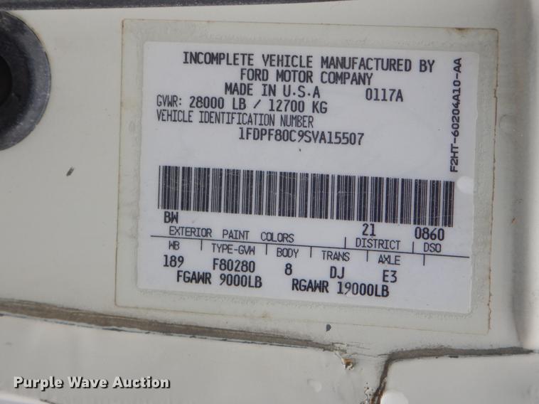 image for item FQ9543 1995 Ford F700 bucket truck