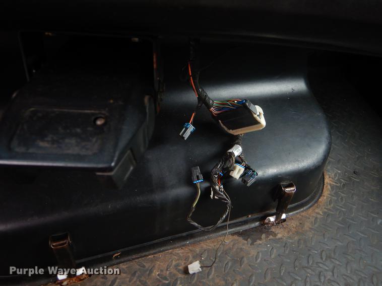 image for item FQ9546 2007 Chevrolet C5500 Crew Cab dump truck