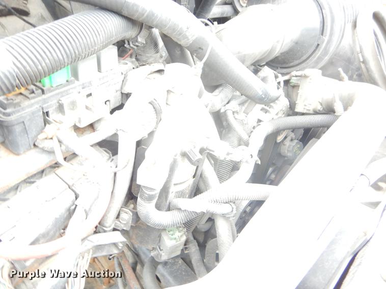 image for item FQ9546 2007 Chevrolet C5500 Crew Cab dump truck