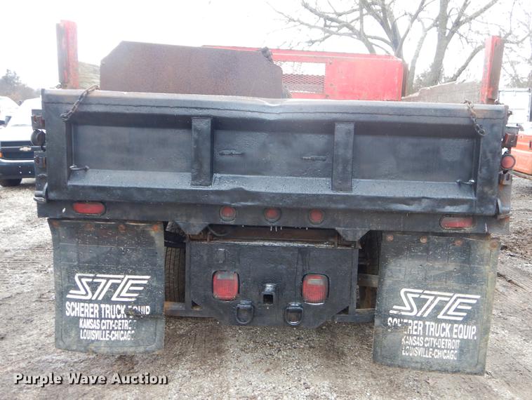 image for item FQ9553 2001 Ford F350 Super Duty dump bed pickup truck