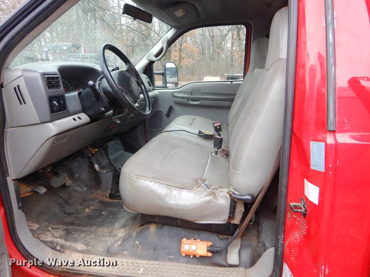 image for item FQ9553 2001 Ford F350 Super Duty dump bed pickup truck