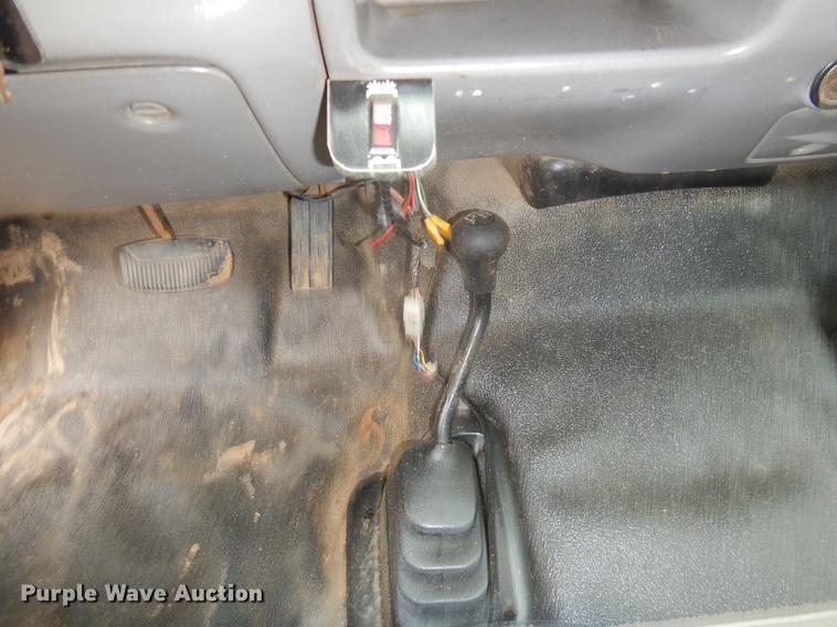 image for item FQ9553 2001 Ford F350 Super Duty dump bed pickup truck