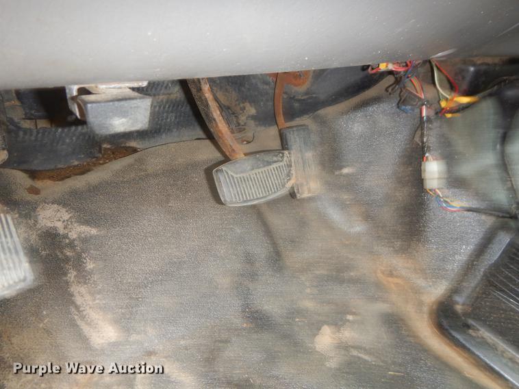 image for item FQ9553 2001 Ford F350 Super Duty dump bed pickup truck