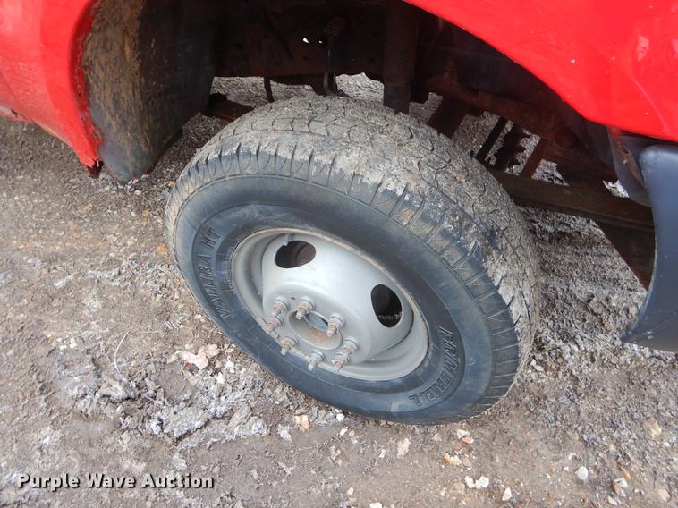 image for item FQ9553 2001 Ford F350 Super Duty dump bed pickup truck