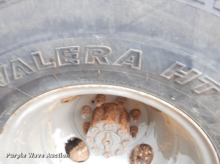 image for item FQ9553 2001 Ford F350 Super Duty dump bed pickup truck