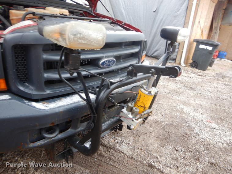 image for item FQ9553 2001 Ford F350 Super Duty dump bed pickup truck