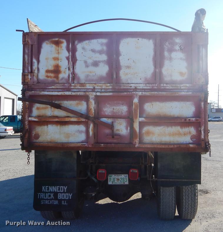 image for item FQ9556 1974 International Fleetstar 2010 grain truck