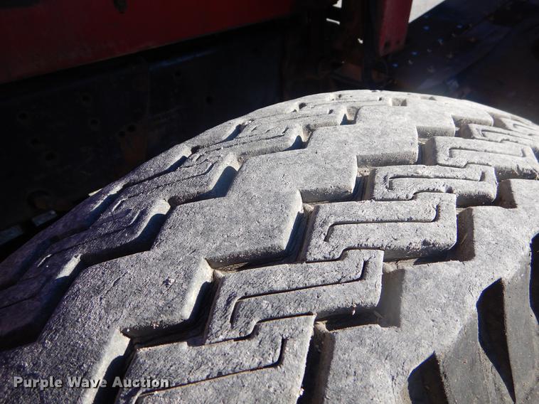 image for item FQ9556 1974 International Fleetstar 2010 grain truck