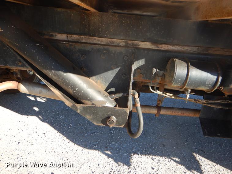 image for item FQ9556 1974 International Fleetstar 2010 grain truck