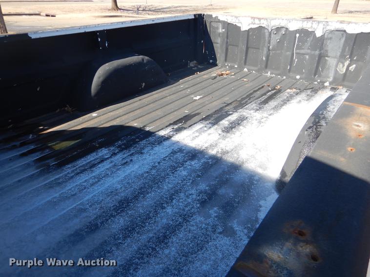 image for item FQ9557 1993 Chevrolet C2500 pickup truck