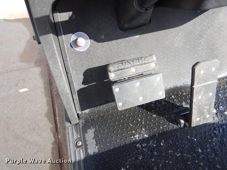 image for item FQ9562 2015 Ez-go Freedom TXT golf cart