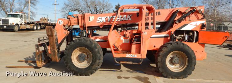 image for item FQ9564 2006 Sky Trak 10054 telehandler