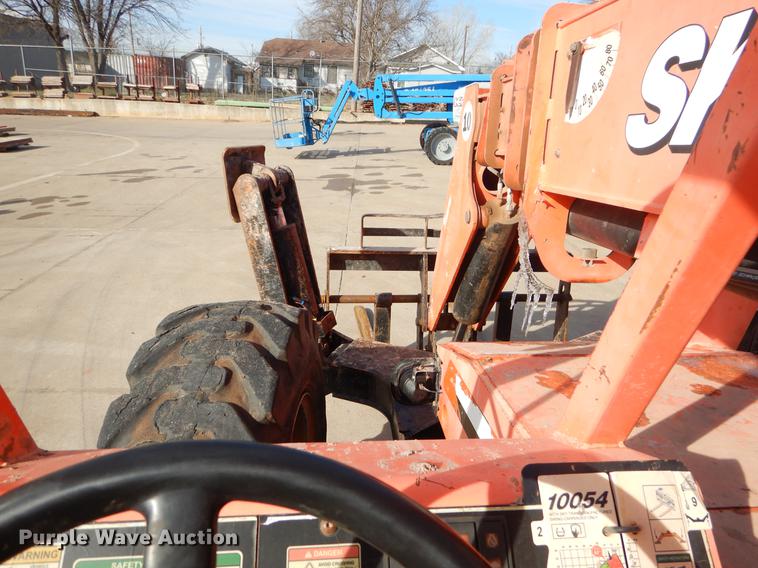 image for item FQ9564 2006 Sky Trak 10054 telehandler