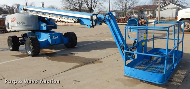 image for item FQ9566 2007 Genie S65 boom lift