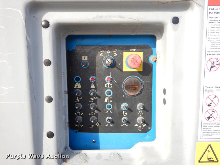 image for item FQ9566 2007 Genie S65 boom lift