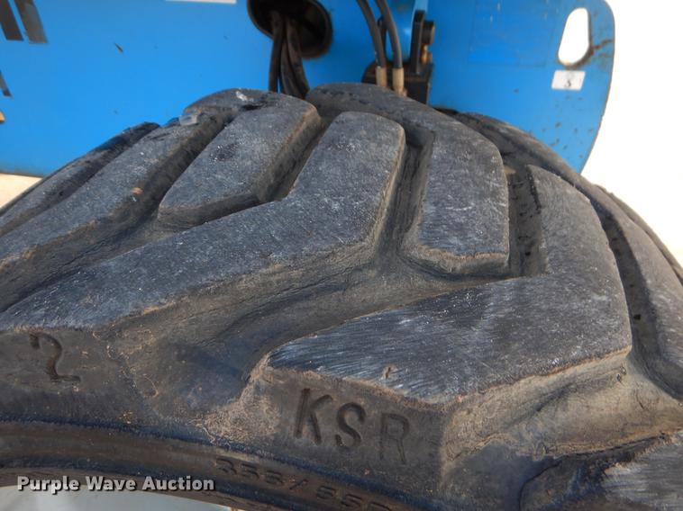 image for item FQ9566 2007 Genie S65 boom lift