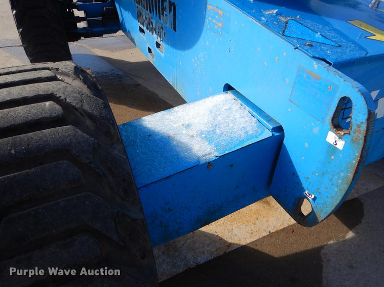 image for item FQ9566 2007 Genie S65 boom lift
