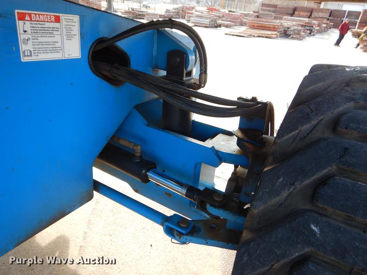 image for item FQ9566 2007 Genie S65 boom lift