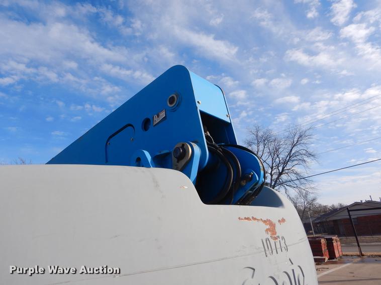 image for item FQ9566 2007 Genie S65 boom lift