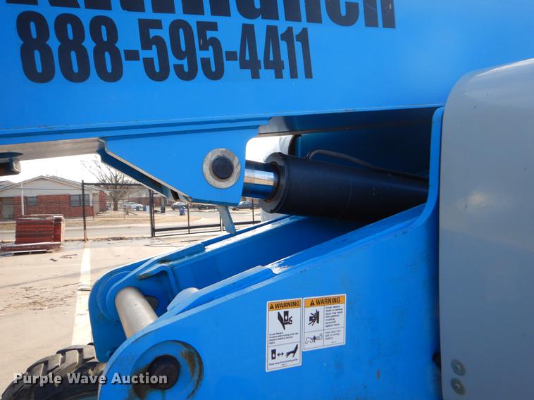 image for item FQ9566 2007 Genie S65 boom lift