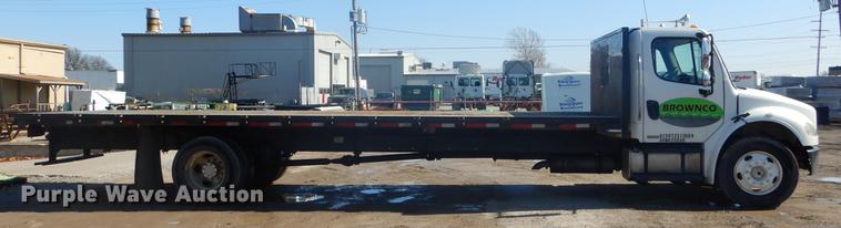 image for item FQ9570 2007 Freightliner Business Class M2 flatbed truck